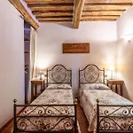 Podere Marroneto Alloggio per agriturismo *