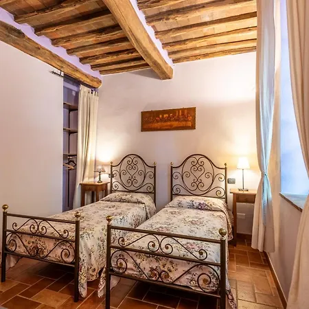 Farm stay Podere Marroneto