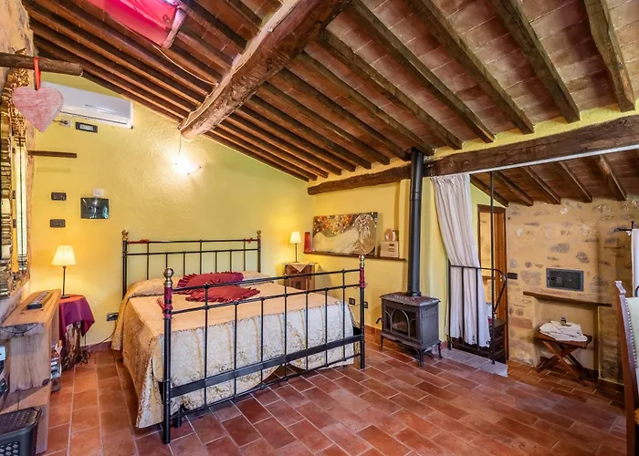 Podere Marroneto Farma *